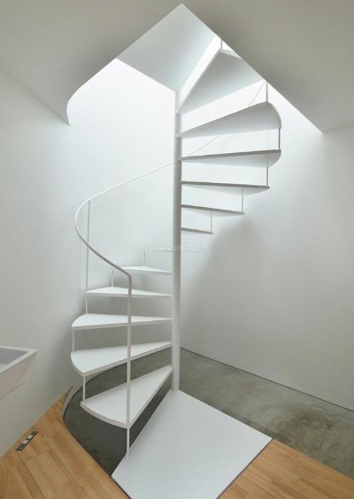 现代复式阁楼楼梯装修效果图